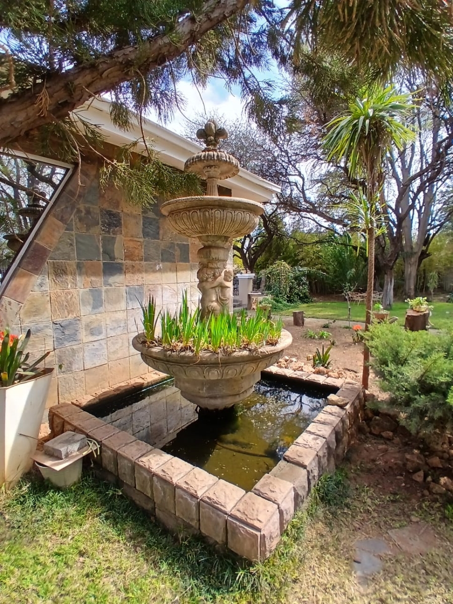 4 Bedroom Property for Sale in Kuruman Northern Cape